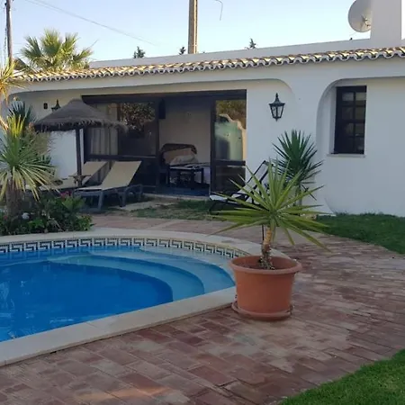 Casa Da Piscina Албуфейра